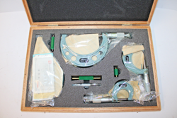 MITUTOYO 103-930 MICROMETER SET *EXCELLENT*  AO4064042
