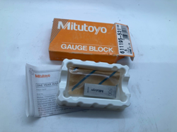 NEW MITUTOYO .500