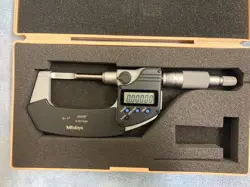 MITUTOYO 422-330 DIGIMATIC BLADE MICROMETER 0-1