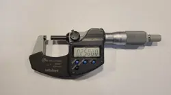 MITUTOYO DIGITAL MICROMETER 293-348-30 IP65 COOLANT PROOF 0-1