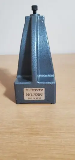 MITUTOYO 7056 BASE