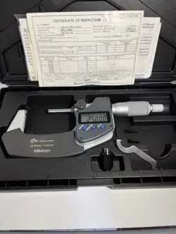 USED 　MITUTOYO 293-231-30 DIGIMATIC MICROMETER 25-50MMSPC OUTPUT 　MDC-50MX