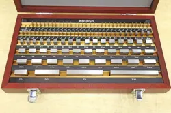 MITUTOYO 516-943 BM1-103-1 GAUGE BLOCK SET NEW FROM JAPAN