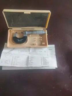 FLUTES CUTTING HEAD