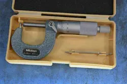 MITUTOYO 0-25 BALL AND MICROMETER USED