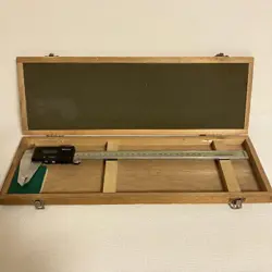 MITUTOYO CD-30 DIGITAL CALIPER 0.01-300MM WITH WOODEN BOX 500-303 LTD  FROM JP
