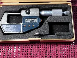 DIGITAL MICROMETER MITUTOYO 0-1