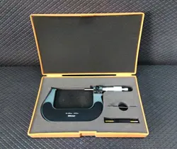 MITUTOYO   COUNTER MICROMETER 193-104