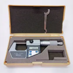 MITUTOYO DIGIMATIC OUTSIDE MICROMETER 293-401 MDC-25 0-25MM 0.001MM FROM JAPAN