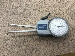 MITUTOTYO DIAL CALIPER