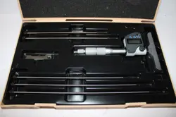 MITUTOYO DIGITAL DEPTH MICROMETER 0-6