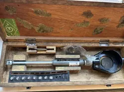 MITUTOYO DIAL CYLINDER GAUGE SERIES 511-133 18-35 MM
