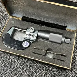 VINTAGE MITUTOYO 0”-1”DIGITAL MICROMETER NO. 193-211 CARBIDE TIPPED