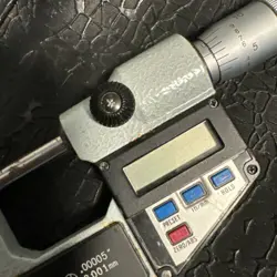 PRECISION MICROMETER 0-1