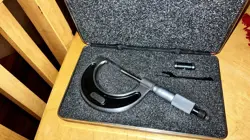 STARRETT T226 MICROMETER 1-2 W/MITUTOYO 1