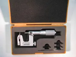 MITUTOYO NO 117-107 ANVIL MICROMETER PERFECT