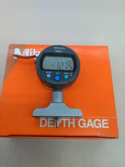MITUTOYO DIGIMATIC INDICATOR ID-C1012X - USED, BOX SIDE MARKINGS