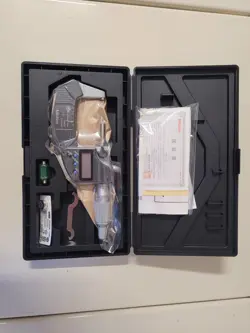 MITUTOYO DIGITAL MICROMETER 1-2 MODEL 293-341-30