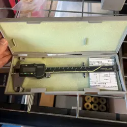 MITUTOYO DIGIMATIC 0-6 INCH DIGITAL VERNIER CALIPER 500-196