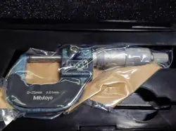MITUTOYO MICROMETER M810-25 JAPAN