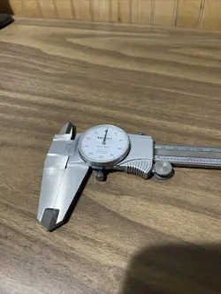 MITUTOYO 505-677 DIAL CALIPER 12