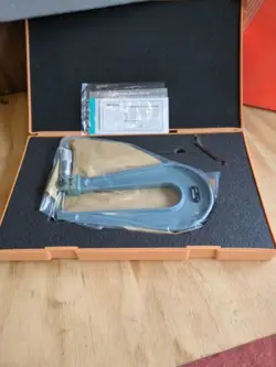 NEW - MITUTOYO SHEET METAL DIGITAL MICROMETER, MODEL 189-129.   0-1