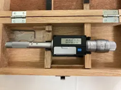 MITUTOYO 468-204 DIGITAL BORE MICROMETER .500-.650