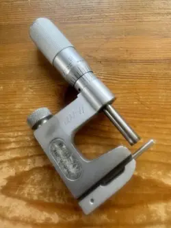 MITUTOYO 117-107 UNI- MIKE ANVIL MICROMETER