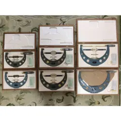 MITUTOYO MICROMETER 6-PIECE SET IN WOODEN BOX