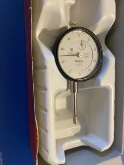 MITUTOYO DIAL DROP INDICATOR #2776A 1.000” MAXIMUM. 0.0 - .050 DIAL .0005 USED!!
