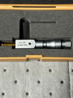 MITUTOYO .240-280 HOLTEST VERNIER INSIDE MICROMETER, TWO-POINT #368-026 USED +