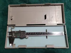 MITUTOYO 6 INCH DIGITAL CALIPER 500-136 CD-6 BS DIGIMATIC