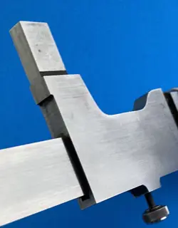 MITUTOYO  10.000 STAINLESS 20'C HEIGHT GAGE MADE IN JAPAN