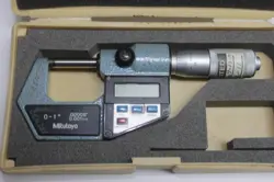 MITUTOYO DIGITAL MICROMETER 0-1