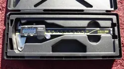 MITUTOYO *MINT!* 500-196-30 6-INCH DIGITAL CALIPER!