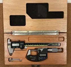 MITUTOYO (64PKA077B) DIGITAL CALIPER, MICROMETER, BONUS CALIPER