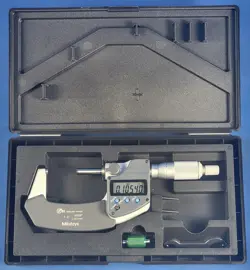 MITUTOYO 293-341-30 DIGITAL MICROMETER 1-2 INCH (25-50MM) W/ RATCHET STOP & CASE