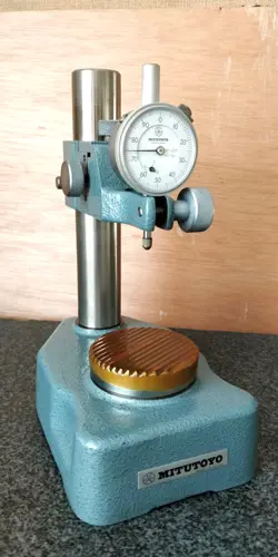 MINT ~ MITUTOYO # 7003 DIAL GAGE COMPARATOR STAND  WITH #1410 INDICATOR