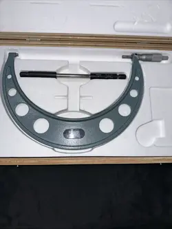 MITUTOYO 8-9” OD MICROMETER #103-224 .0001” W STANDARD IN WOODEN CASE