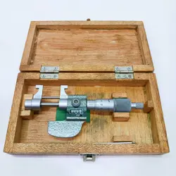 MITUTOYO DIGIT INSIDE MICROMETER 245-186 IMP-50K RANGE: 25-50MM 0.01MM JAPAN
