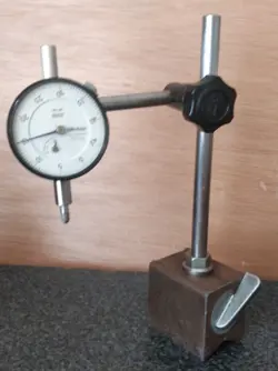 MITUTOYO DIAL INDICATOR 2506 - 08  .0005