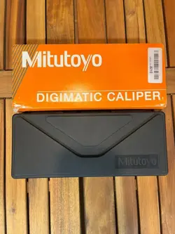 MITUTOYO DIGIMATIC 0-6 INCH DIGITAL VERNIER CALIPER