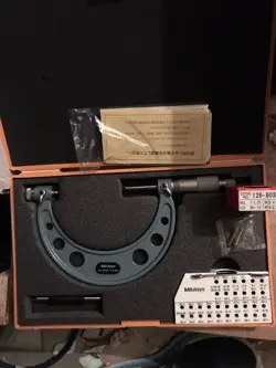 NEW MITUTOYO THREAD MICROMETER 126-128 , 75-100MM AND NEW ANVIL TIPS 126-803