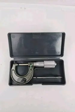 VINTAGE MITUTOYO #103-125 M115 0-25 MM RANGE 0.01MM GRAD MANUAL READ MICROMETER