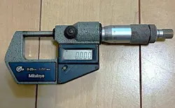 MITUTOYO MITUTOYO MITUTOYO DIGITAL MICROMETER 0-25MM 293-165 MITUTOYO JAPANESE