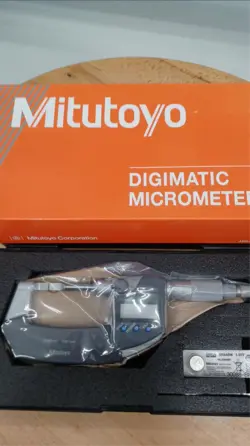 MITUTOYO DIGITAL BLADE MICROMETER 0-25MM 0.001MM NO. 422-230-30 BLM-25MX