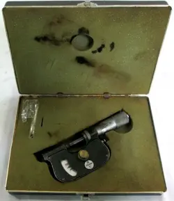 MITUTOYO INDICATING MICROMETER CODE NO. 510-105, W/ TRAVELING CASE