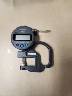 MITUTOYO 547-500S DIGITAL THICKNESS GAGE