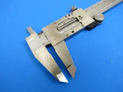 DIAL CALIPER M.N.