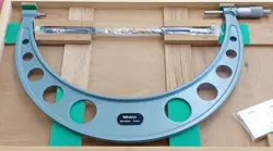 MITUTOYO OM-350 MICROMETER - 325-350MM RANGE, 0.01MM RESOLUTION,